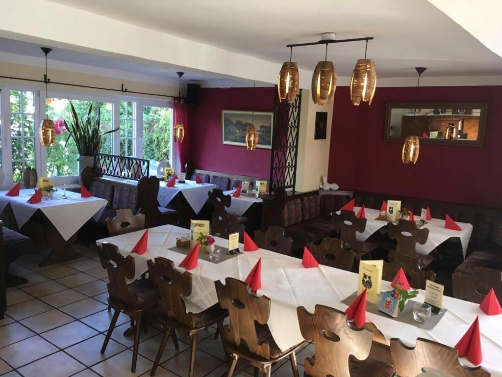 Zum Weissen Ross Hotel Nidda Ngoại thất bức ảnh