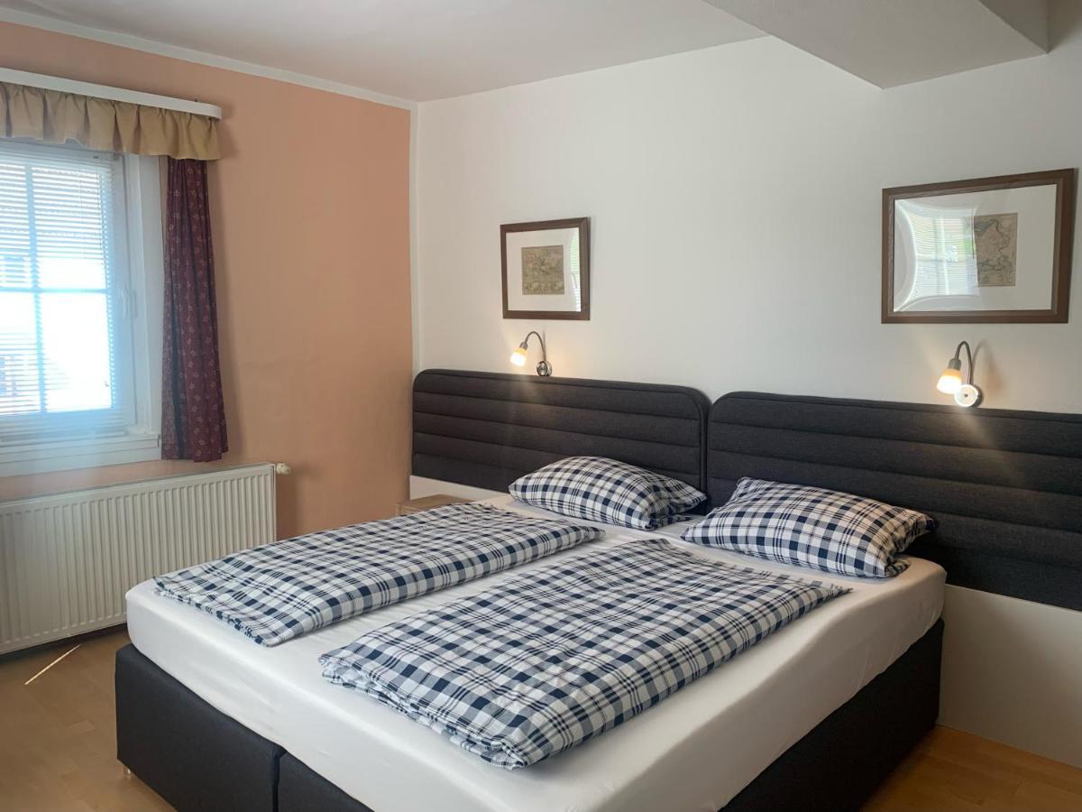 Zum Weissen Ross Hotel Nidda Ngoại thất bức ảnh